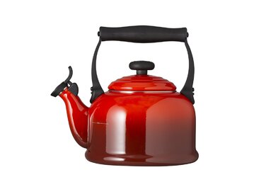 Чайник 2,1 л, вишневый Le Creuset