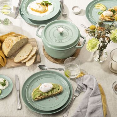 Тарелка 22 см sage green Dining Line Staub