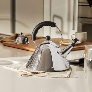 Чайник со свистком 22х22,5х23 см черный Kettle Alessi